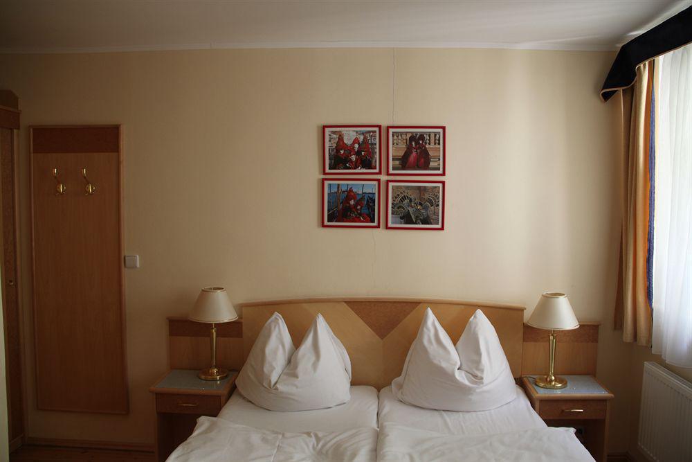 Hotel Maltezsky Kriz Κάρλοβι Βάρι Εξωτερικό φωτογραφία